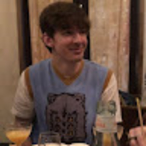 Meet your Posher, Liliana - Picture 1 of 1